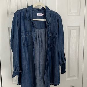 NWT 1X molly and isadora lightweight chambray button down